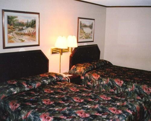 Red Carpet Inn Гринсборо Номер фото